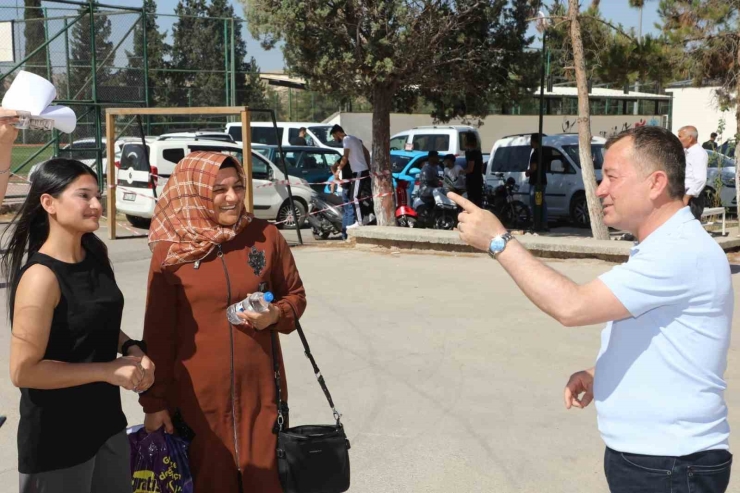 Nizip Belediyesi’nden Yks Adaylarına Ulaşım Desteği