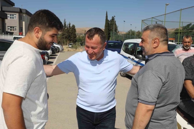 Nizip Belediyesi’nden Yks Adaylarına Ulaşım Desteği