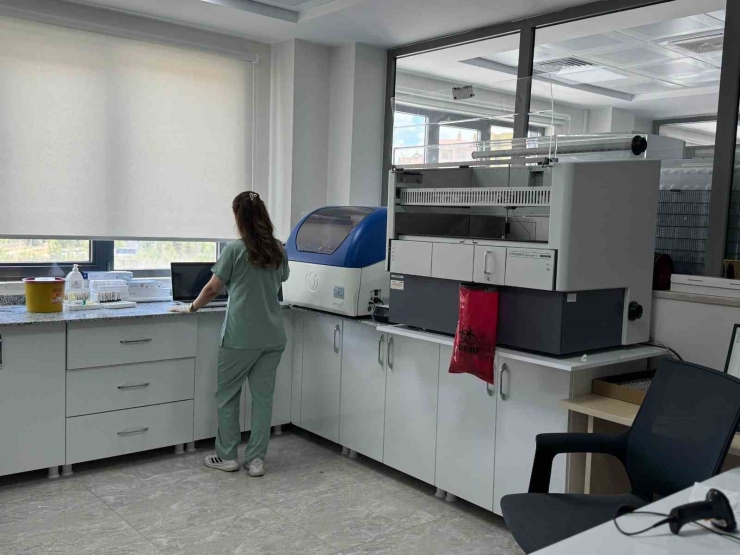 Gazi Yaşargil Eğitim Ve Araştırma Hastanesi Merkez Laboratuvarı Yeni Yerleşkesine Taşındı