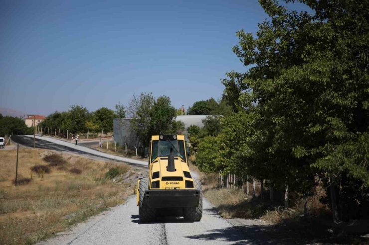 Battalgazi’de Asfalt Çalışmaları Hız Kesmiyor