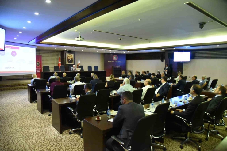 Gso’da "rekabet Kurumu’nun İşgücü Piyasasına Yönelik Uygulamaları" Konulu Toplantı Düzenlendi