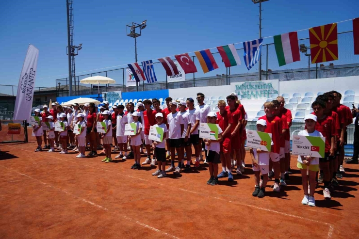 Gaziantep’te Uluslararası Tenis 14 Yaş Avrupa Yaz Kupası’nın Açılışı Yapıldı