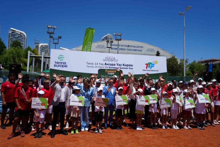 Gaziantep’te Uluslararası Tenis 14 Yaş Avrupa Yaz Kupası’nın Açılışı Yapıldı