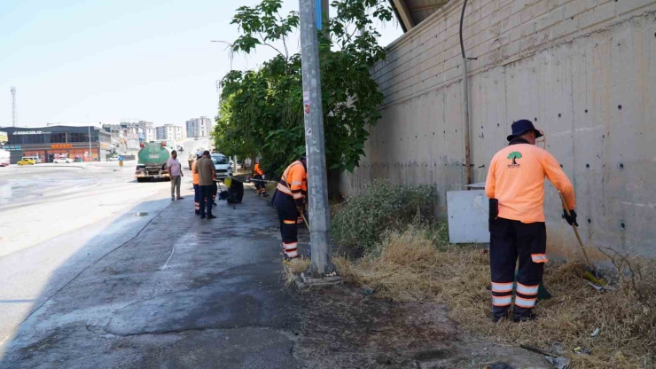 Şehitkamil’den Sanayi Mahallesi’nde Detaylı Temizlik