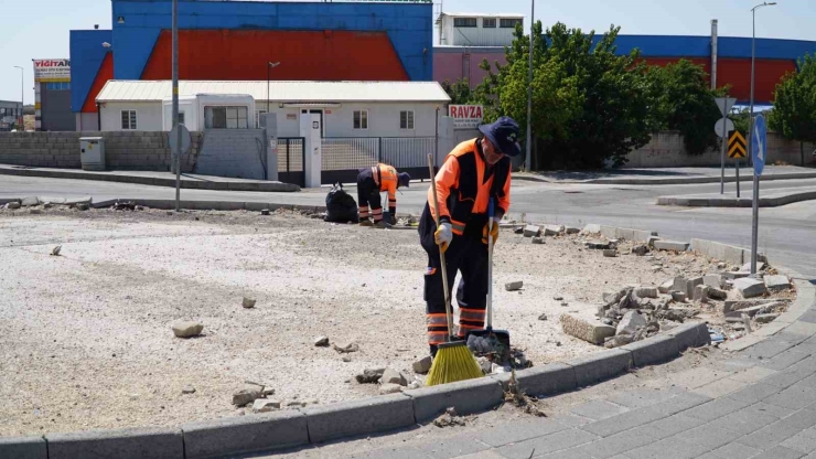 Şehitkamil’den Sanayi Mahallesi’nde Detaylı Temizlik