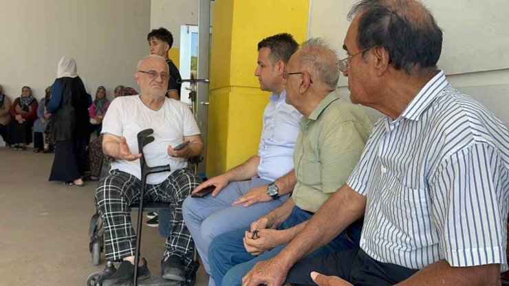 Ünlü Sanatçının Oğlu Parkta Ölü Bulundu