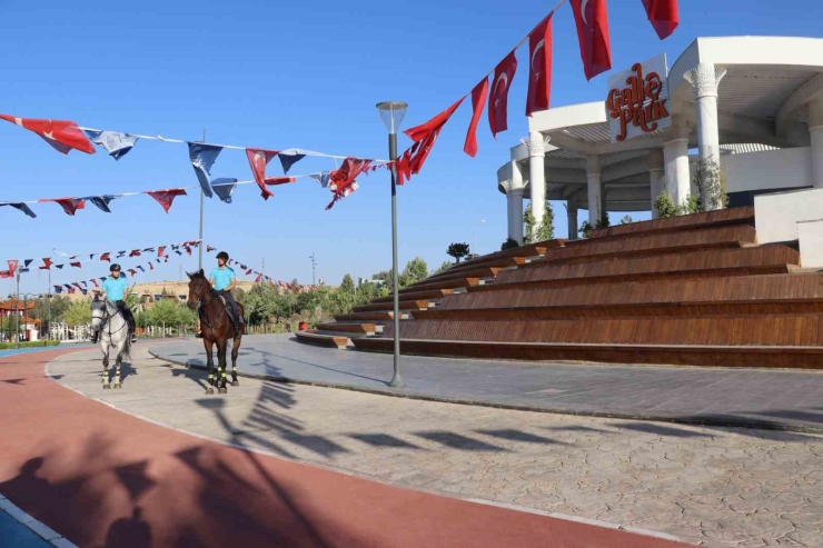 Gaziantep’te Atlı Jandarma Birlikleri Görev Başında