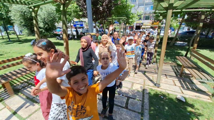 Büyükşehirden Çocuklara Dijital Sinema Keyfi