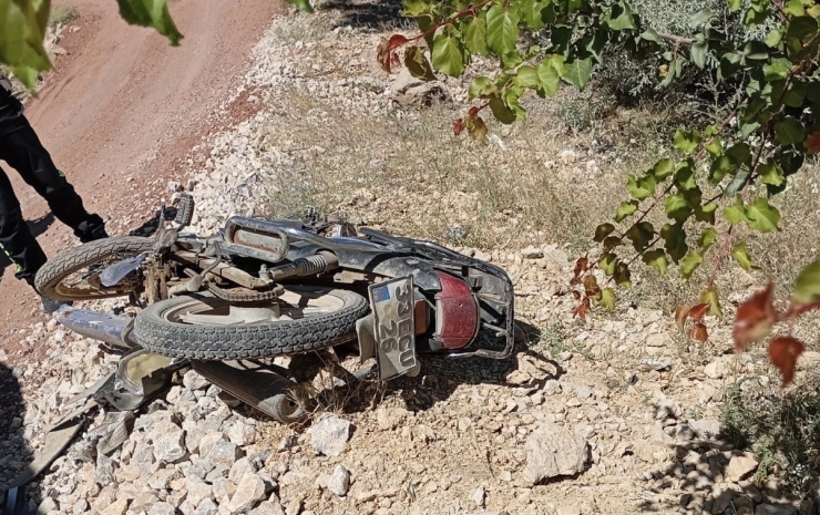 Beton Mikser İle Motosiklet Çarpıştı: 1 Kişi Yaralandı