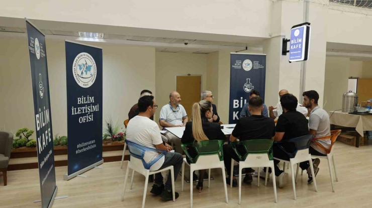 Bilim Kafe Etkinlikleri 81 İlde Eş Zamanlı Olarak Hayata Geçirildi