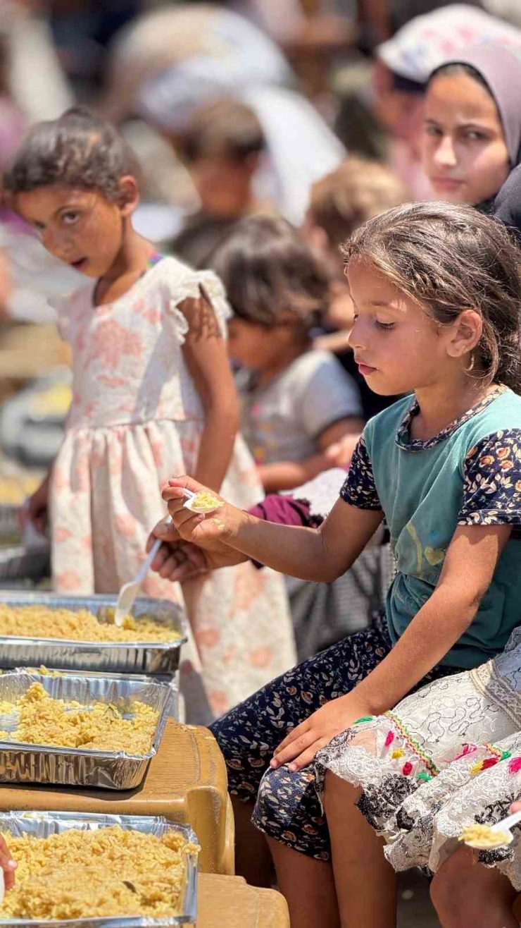 Batmanlı Genç Çift, Düğün Sofrasını Gazze İle Paylaştı