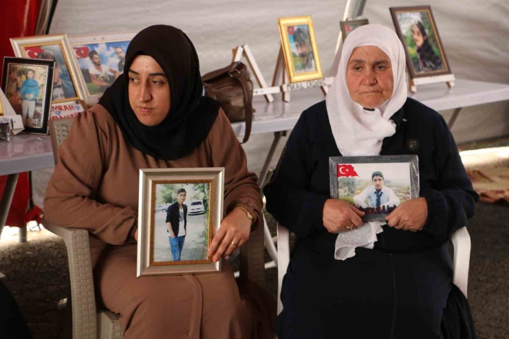 Diyarbakır Anneleri Evlat Nöbetine Devam Ediyor