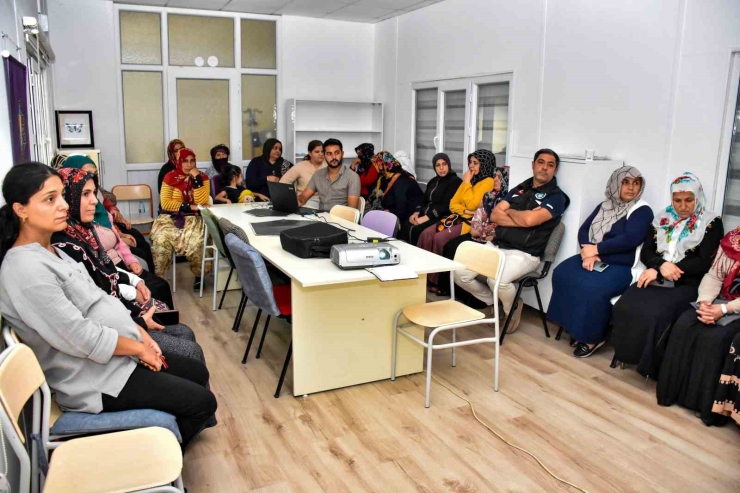 Kadınlara Afetlere Karşı Farkındalık Eğitimi Verildi
