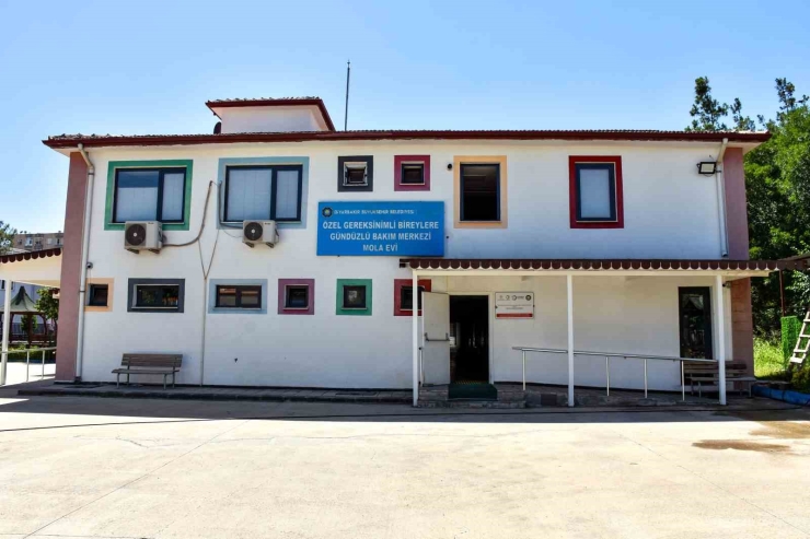 Diyarbakır’da Kadınlara Yönelik Mesleki Kurslar Sürüyor