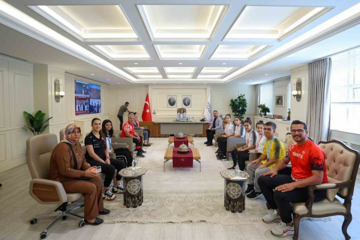 Hayatı Bir Mektupla Değişti