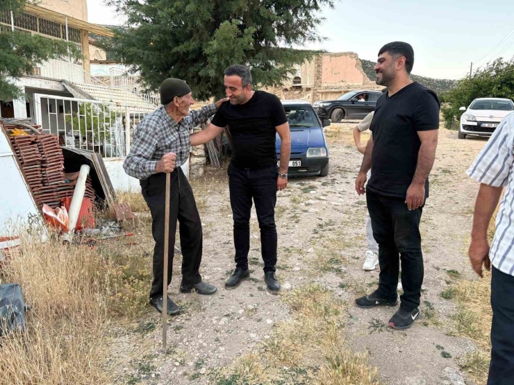 Başkan Ulutaş’tan Mahalle Ziyaretlerini Sürdürüyor