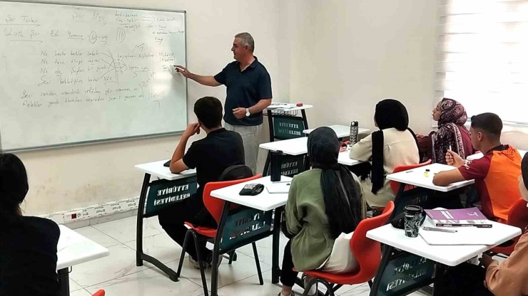 Süleymanşah Gençlik Merkezinde Yaz Dersleri Başladı