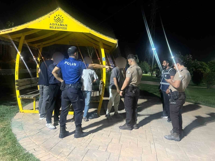 Adıyaman’da "huzurlu Sokaklar-12" Uygulaması Yapıldı
