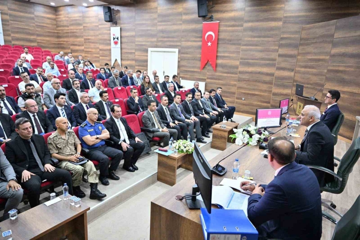 Diyarbakır’da 299 Milyar Liralık Kamu Yatırımı Masaya Yatırıldı