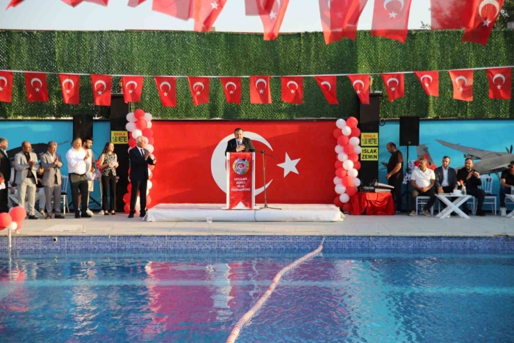 Kızılelma Yüzme Havuzu Hizmete Açıldı