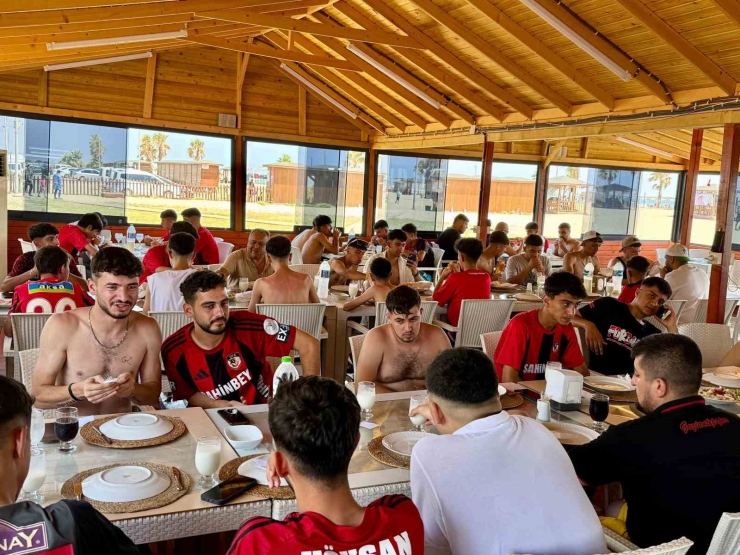 Yılmaz’dan Gaziantep Fk Taraftarlarına Vefa Dolu Jest