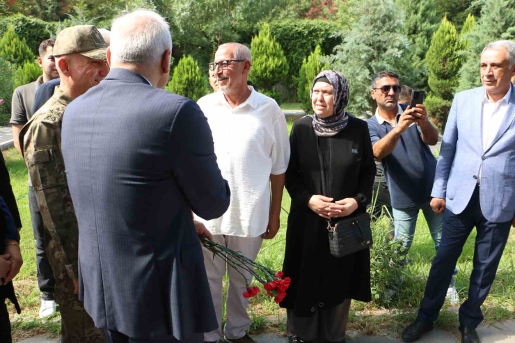 15 Temmuz Şehitleri Diyarbakır’da Dualarla Anıldı