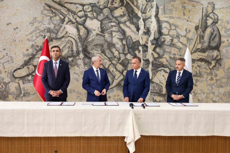 Şahinbey Belediyesi’nin Öğrencilere Verdiği Destek 1 Milyar Tl’yi Aştı