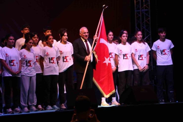 Diyarbakır’da 15 Temmuz Demokrasi Ve Milli Birlik Günü Programı Düzenlendi