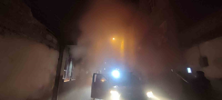 Şanlıurfa’da Korkutan Yangın: 3 Kişi Hastanelik Oldu