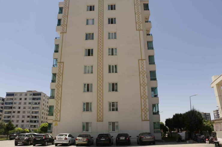 Ejegül’ün 8. Kattan Düşerek Öldüğü Apartmanın Yöneticisi: ’’cemil K., 2 Ay Önce Gelip Dua Etmiş’’