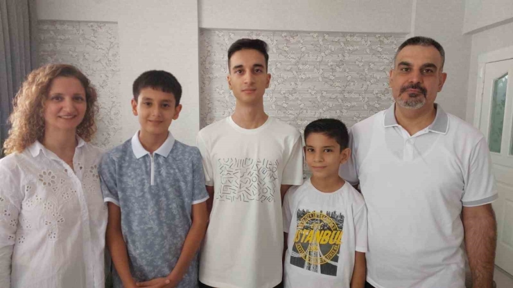 Yks Türkiye Birincisi Ahmet Eren Özyurtseven İha’ya Konuştu