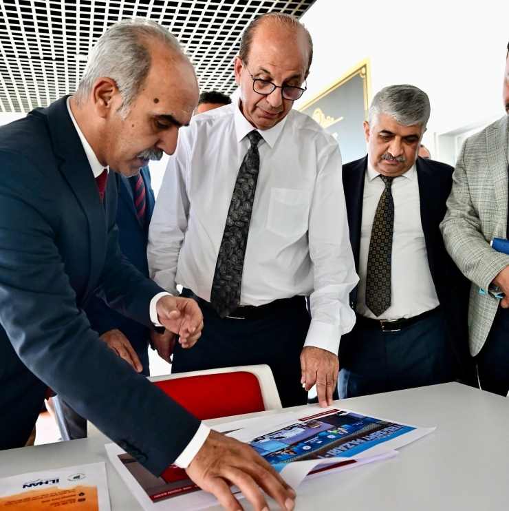 Çilesiz Semt Pazarı, Modern Kütüphane İle Dönüşüyor