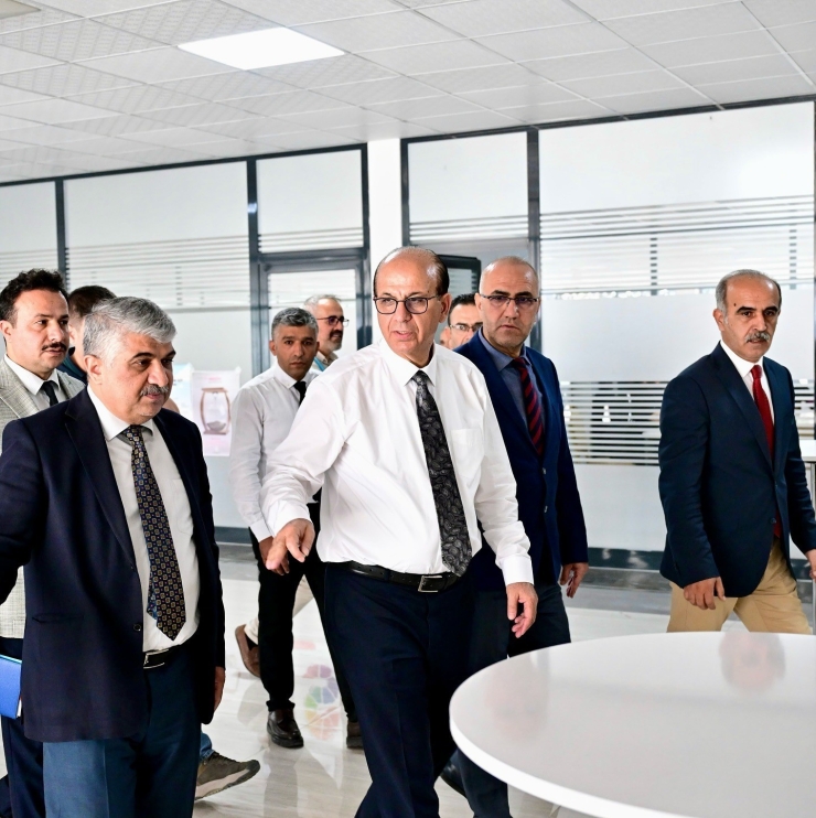 Çilesiz Semt Pazarı, Modern Kütüphane İle Dönüşüyor