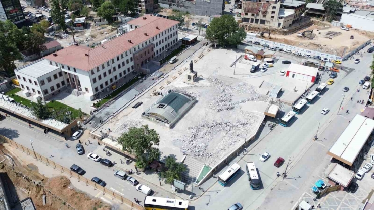 Bakan Talimat Verdi, Kapalı Çarşı İçin İyileştirme Süreci Başladı