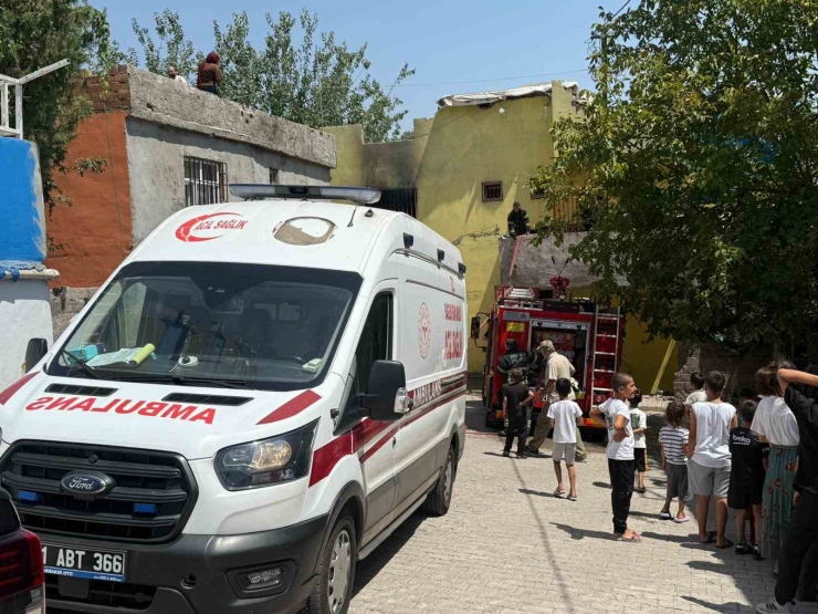Diyarbakır’da Klima Ünitesi Yangına Neden Oldu, 3 Kişi Dumandan Etkilendi