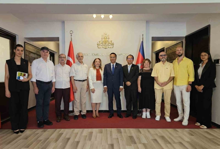 Türkiye İle Kamboçya Arasında Sağlık Ve Ticarette Stratejik İş Birliği