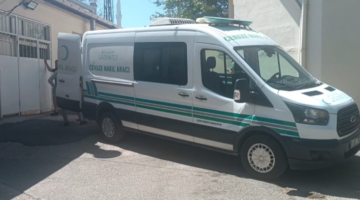 Oyun Oynarken Boynuna Bornoz İpi Dolanan 6 Yaşındaki Özlem Kurtarılmadı