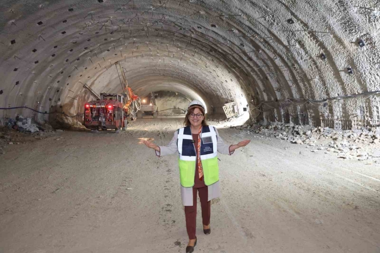 Dülük Tünelinde Çalışmalar Devam Ediyor