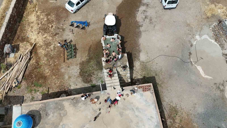 Havuz Yoksa Römork Var: Diyarbakır’da Yaz Neşesi Kendi İmkanlarıyla Geldi