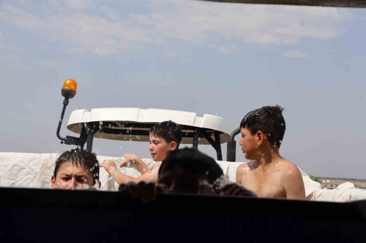 Havuz Yoksa Römork Var: Diyarbakır’da Yaz Neşesi Kendi İmkanlarıyla Geldi