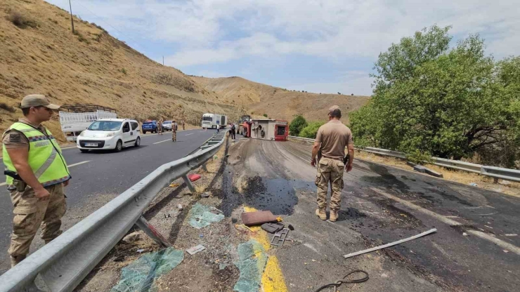 Diyarbakır’da Yangın Söndürmeye Giden İtfaiye Eri Kazada Hayatını Kaybetti