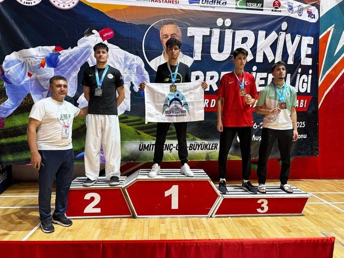 Genç Karateci Türkiye Şampiyonu Oldu