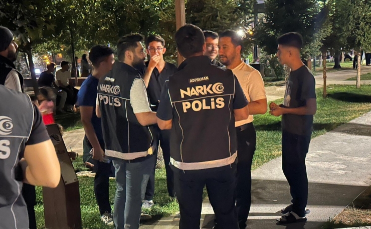 Besni’de 72 Kişi Ve 29 Araç Denetlendi