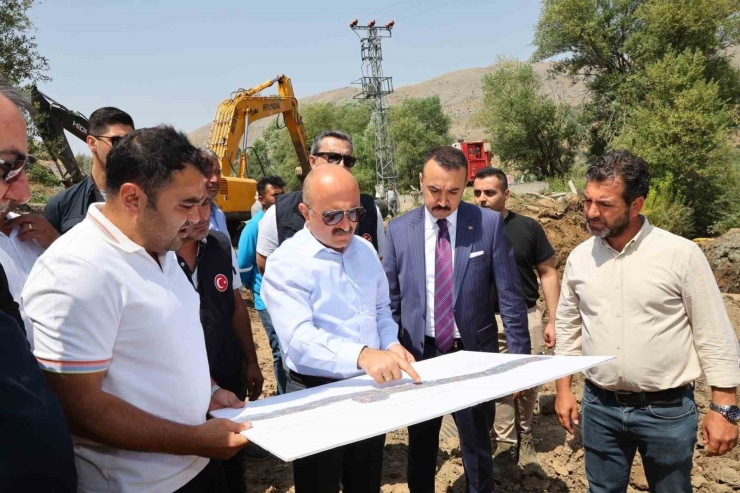Vali Varol, Havşeri İsale Hattı’nda İncelemelerde Bulundu