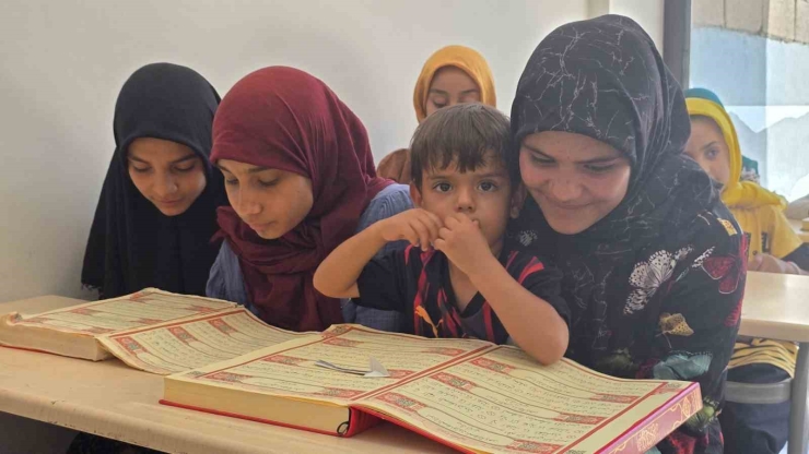 Eyyübiye’de Kadınlar Üretiyor, Öğreniyor, Güçleniyor
