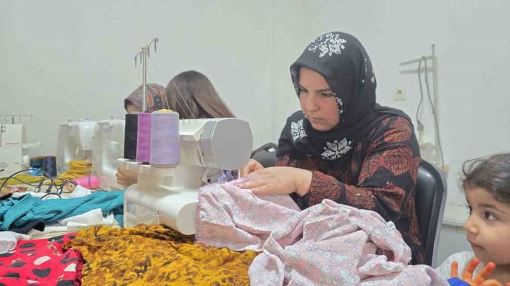 Eyyübiye’de Kadınlar Üretiyor, Öğreniyor, Güçleniyor