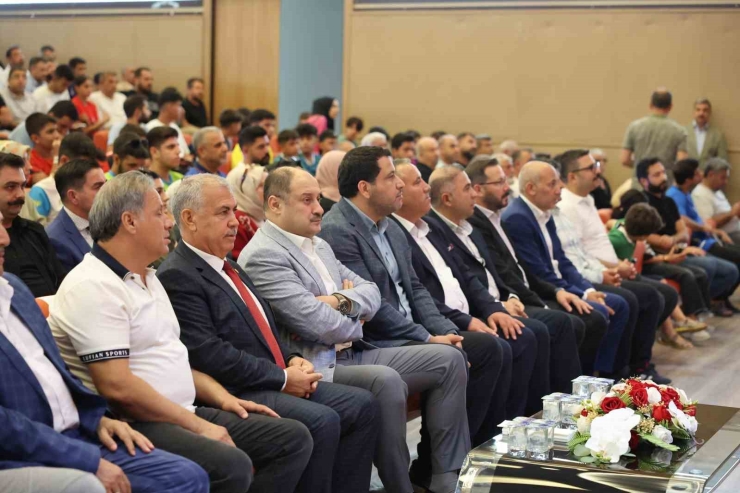 Şanlıurfa’da Amatör Spor Kulüplerine 6 Milyon Lira Destek