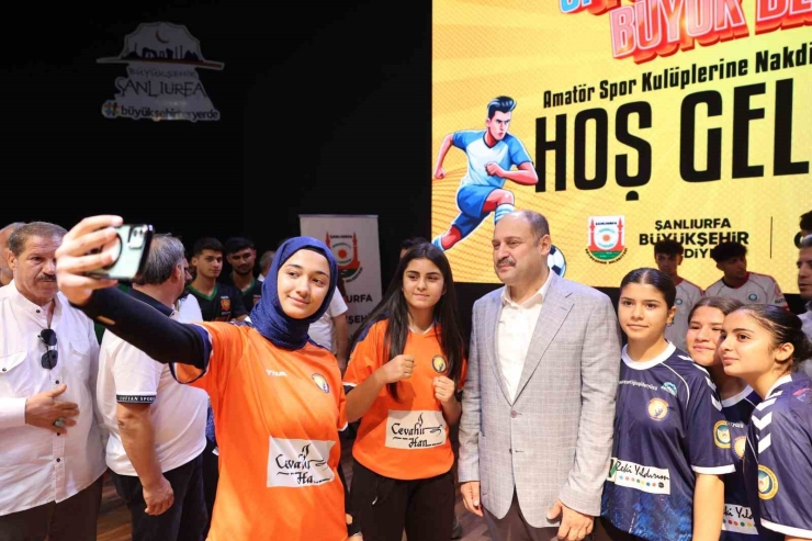 Şanlıurfa’da Amatör Spor Kulüplerine 6 Milyon Lira Destek