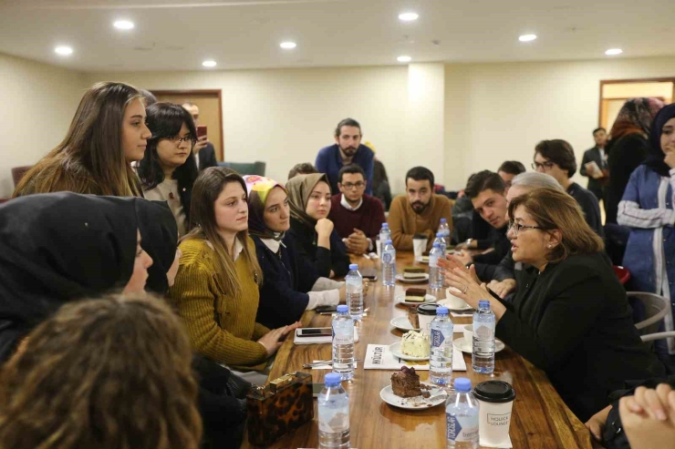Başkan Şahin, Üniversite Adaylarına Seslendi