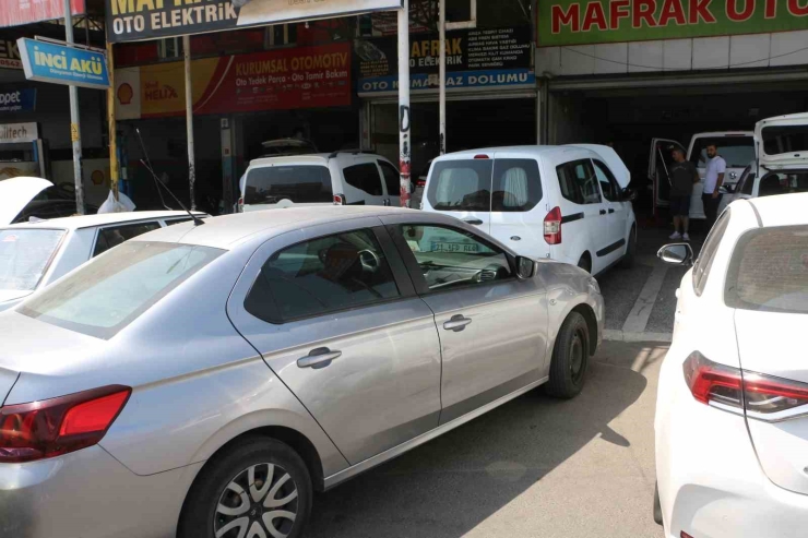 Diyarbakır’da Sürücülere 12.00 İla 16.00 Saatleri Arasında Araçların Dışarı Çıkartılmaması Tavsiyesi